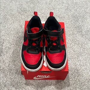 Nike court borough low 2 Kids Black and Red Sneakers